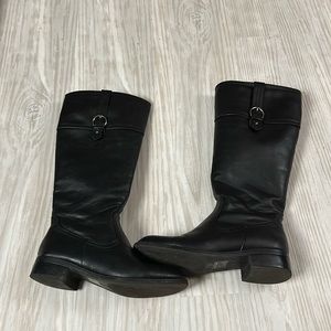 Solanz black 7.5 zip up black boot